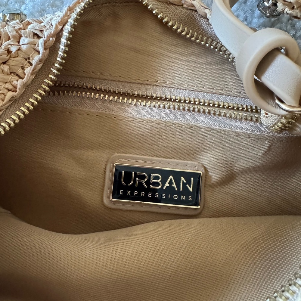 Urban Expressions Tan Woven Shoulder Bag - Picture 2 of 8